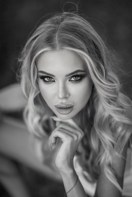 Give it to me! https://t.co/yj9DNeP94b<a href="/tag/girl"class="tags"><span>#girl</span></a><a href="/tag/leopard"class="tags"><span>#leopard</span></a>