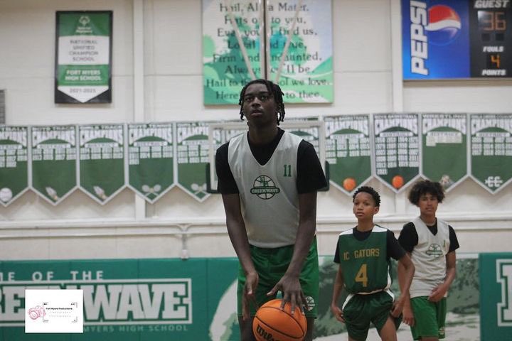 Jb5Burtonjr's tweet image. All the hate is only making me work harder and making me better 💯