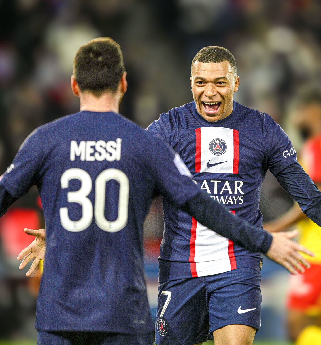 🇫🇷 Kylian Mbappé en <a href="/PVSportFR/">Prime Video Sport France</a>:

“Siempre se extraña jugar con Messi. Para un delantero como yo al que le gusta ir a los espacios, con él vas con la seguridad de que puedes tener el balón. Era un lujo que casi solo él podía darte. 

Más allá de eso, jugar con Messi fue realmente