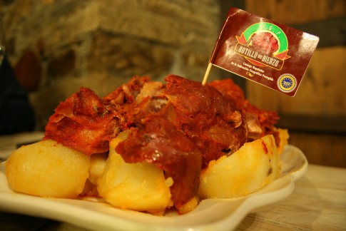 ✨⚡ CONCURSO / SORTEO CIBERBOTILLADA ⚡⚡

Participa en la 16 edición de la #Ciberbotillada.

🎁 Regalamos 🔟  BOTILLOS del #Bierzo. 🍽️ 🤤

Para participar, deja un comentario en:   🔗plumillaberciano.com/feliz-16-ciber… 

¡Suerte! 💥

#concurso #sorteo #botillo #Bierzo #elBierzo #embutido