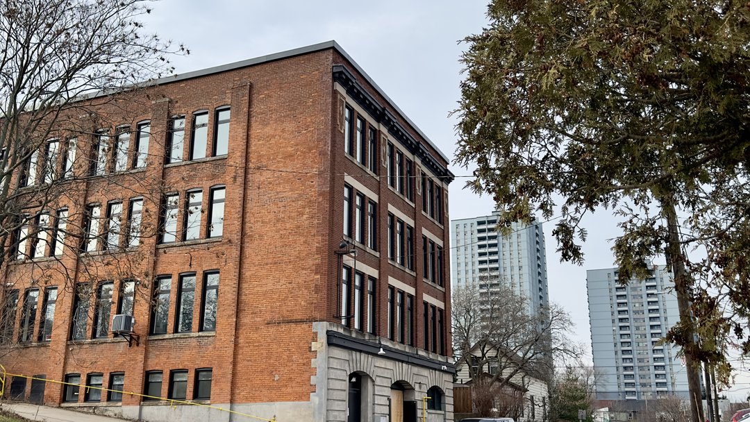 FRESH BRICK tweet media