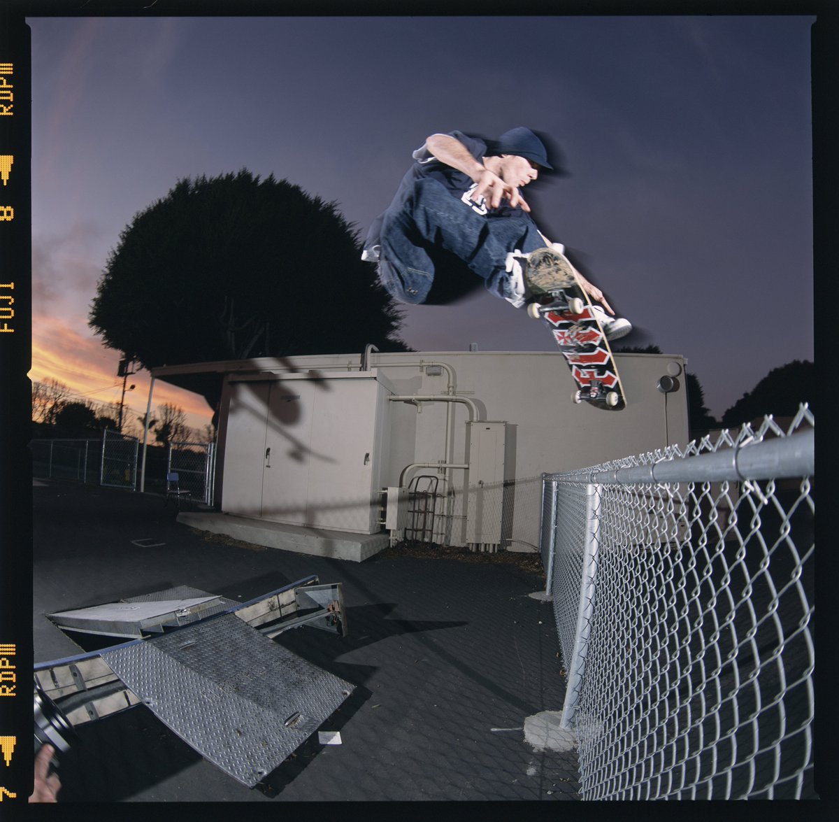 Classic Tom Penny. Bump over the fence🤩 #RideFlip #FlipSkateboards #Skateboarding #Skate #TomPenny #GOAT
