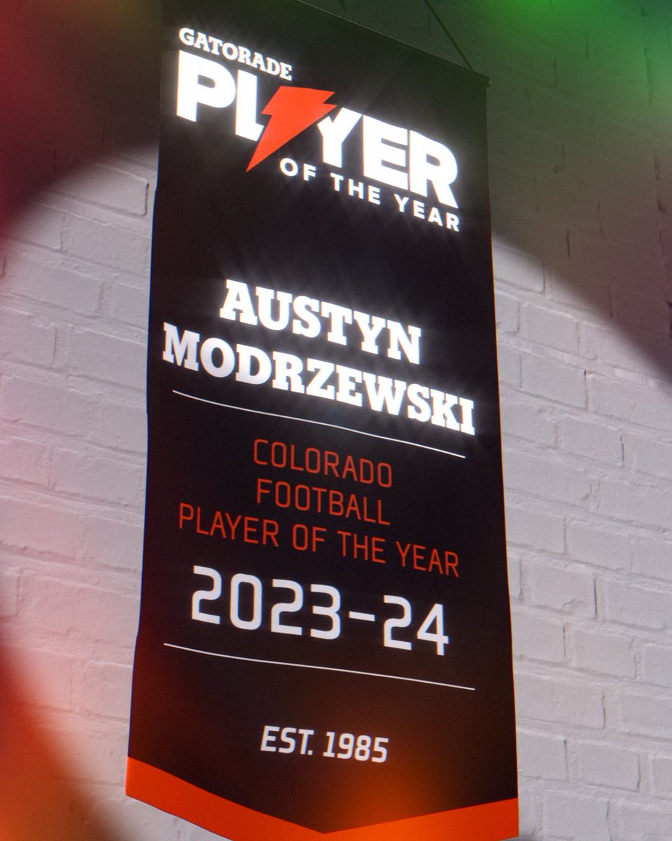 🏈🦅🔥 We are so proud to announce that Austyn Modrzewski has been chosen as the @Gatorade 2023-24 Colorado Football Player of the Year! Congratulations and well done! #vistafootball23 #ALLIN #GatoradePOY @gatorade @mvhsupdates @gatoradepoy @mvistaathletics @austynqb13