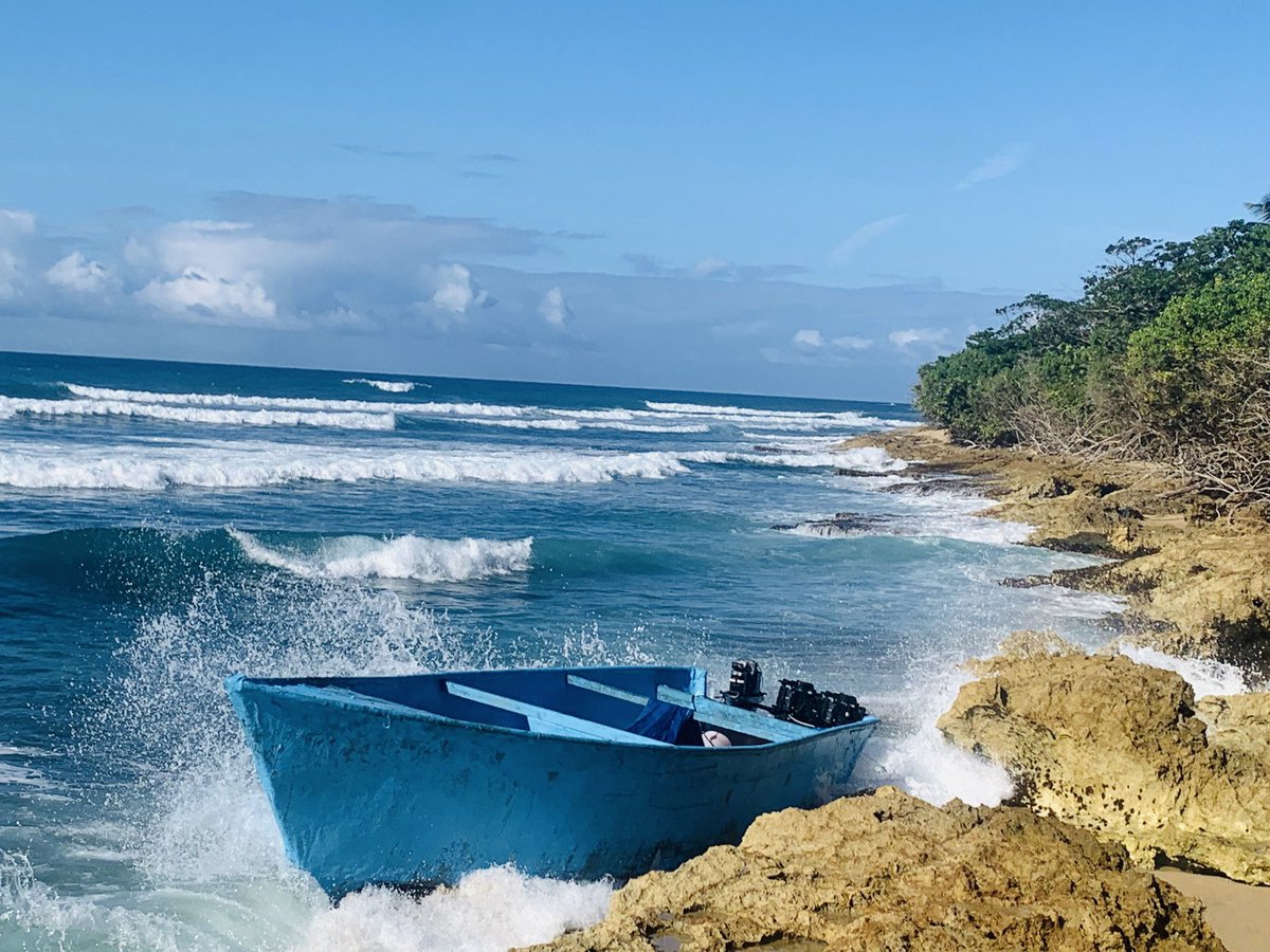 USBPChiefRMY's tweet image. On 01/01/2024, Ramey Sector #USBP, CBP #AMO, PRPD #FURA, and #Stonegarden partners joined forces to respond to a maritime smuggling event near Las Ruinas in Aguadilla, PR. Their coordinated efforts resulted in the successful arrest of 36 migrants from the Dominican Republic.