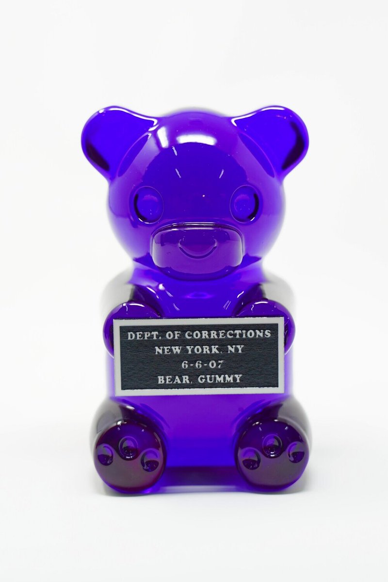 Whisbe Vandalz (@whisbevandalz) on Twitter photo Tonight we kick off our 2nd Vandalz Discord Auctions
Bid with your Vandalz to win a sculpture from <a href="/WhIsBe/">WhIsBe Art</a>, like this pretty Blurple Gummy!
Join the discord for more
discord.gg/whisbeverse Tonight we kick off our 2nd Vandalz Discord Auctions
Bid with your Vandalz to win a sculpture from <a href="/WhIsBe/">WhIsBe Art</a>, like this pretty Blurple Gummy!
Join the discord for more
discord.gg/whisbeverse