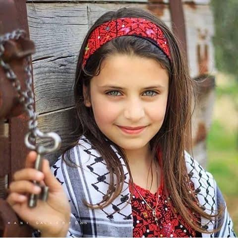 Naila_Ayad's tweet photo. Who knows the story of these keys in Palestine's history? https://t.co/2ImMfZJ17K