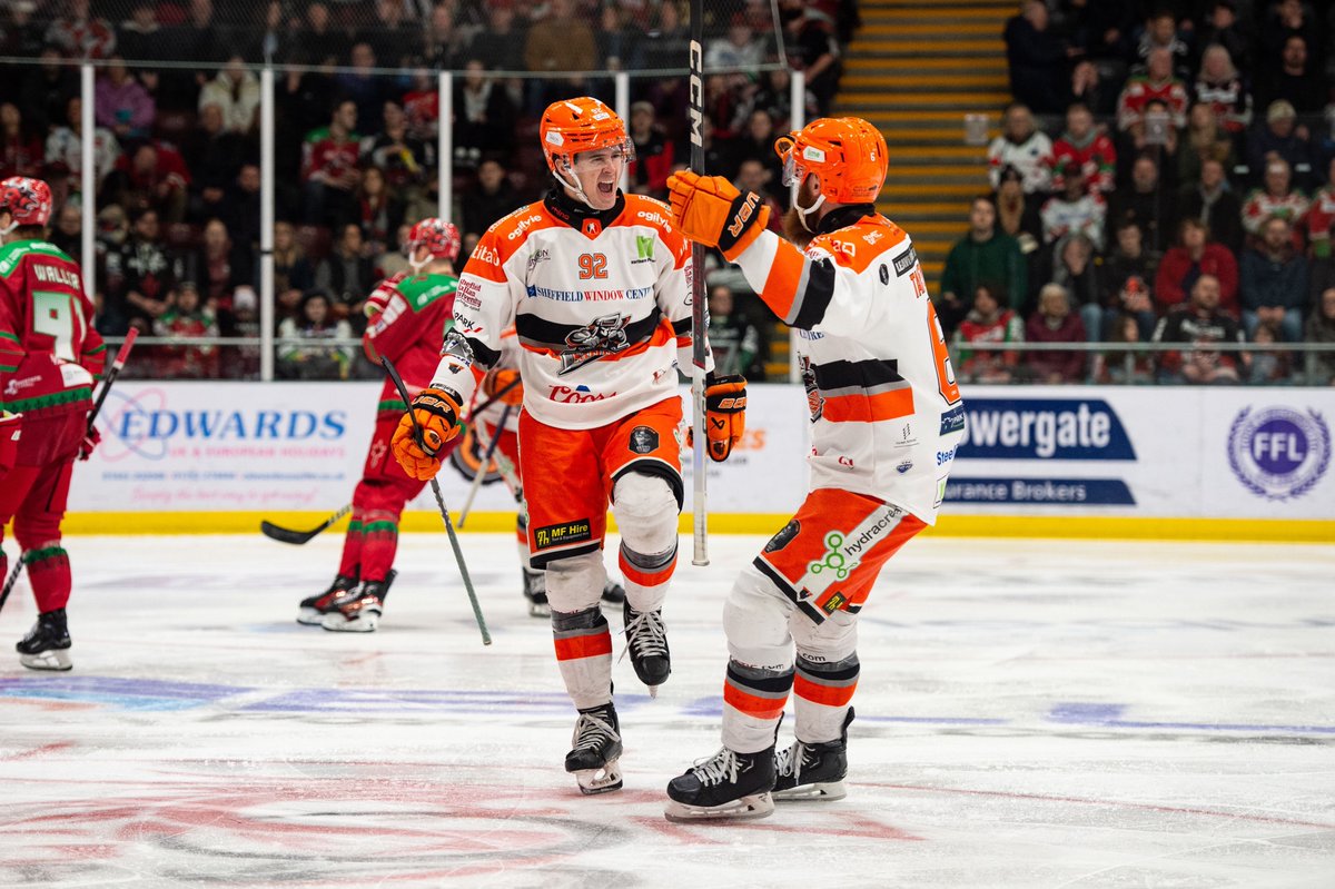 steelershockey's tweet photo. Thanks to James Assinder for the great photos tonight in Cardiff that has helped us with our website updates and social media

#SteelersHockey https://t.co/toXxpNGYFS