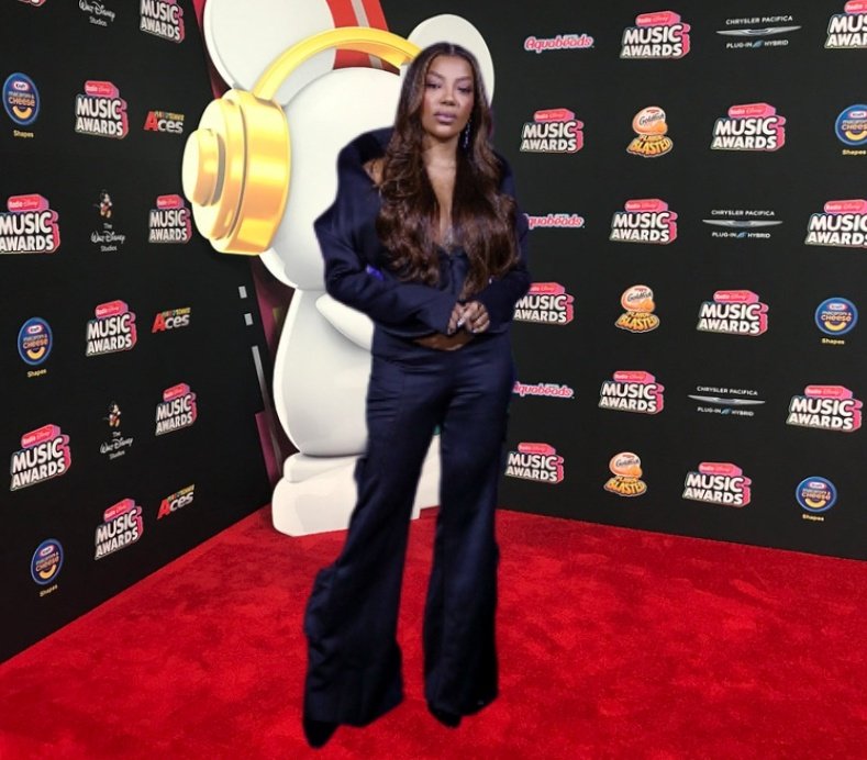 marie_mwr's tweet photo. 🚨: Ludylla acaba de chegar no #RSMAs será que levamos um ardy? https://t.co/18V3A5JLbf