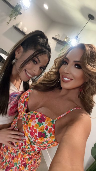 My step daughter for the day @XxlaynaMarie_ for @RealRKofficial https://t.co/a5LlBQXF1K<a class="tags" href="/tag/xxlaynamarie_">@xxlaynamarie_</a><a href="/tag/milfmonday"class="tags"><span>#milfmonday</span></a>