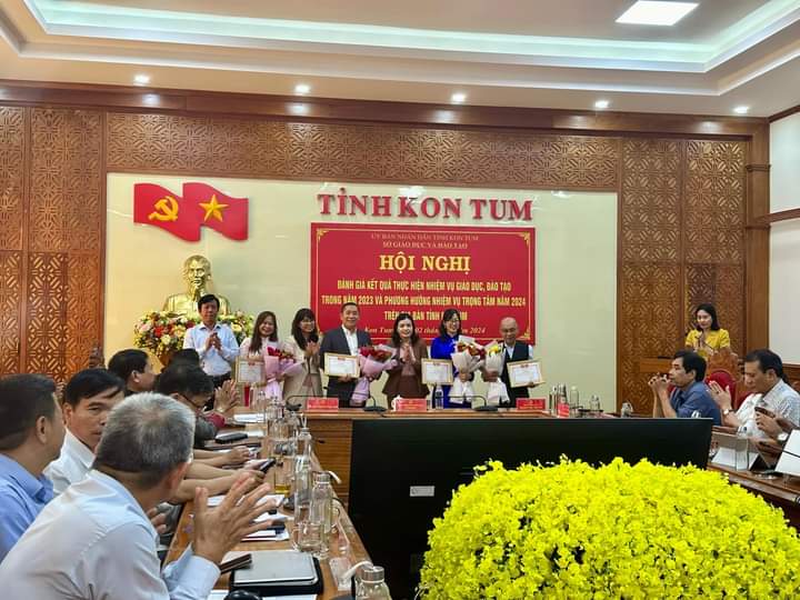 Hạnh Minh tweet media