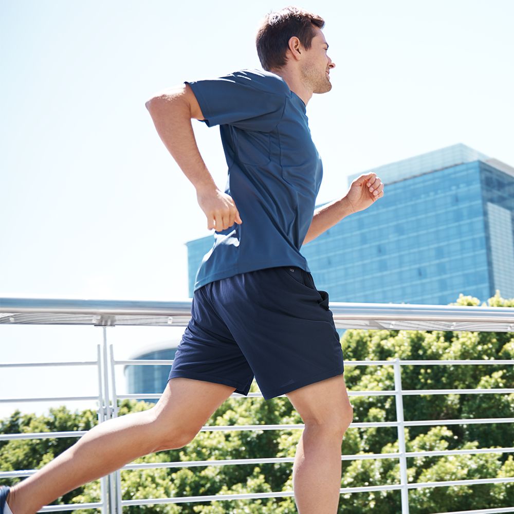 Stay comfy and cool during workouts! These MIER Men's Running Shorts offer a stretchy fit, deep pockets, and a breathable mesh liner that ensures excellent ventilation. #engineeredformotion #running #roadrunning #fitnessgear #comfort #runningshorts #shorts #outdoorsports