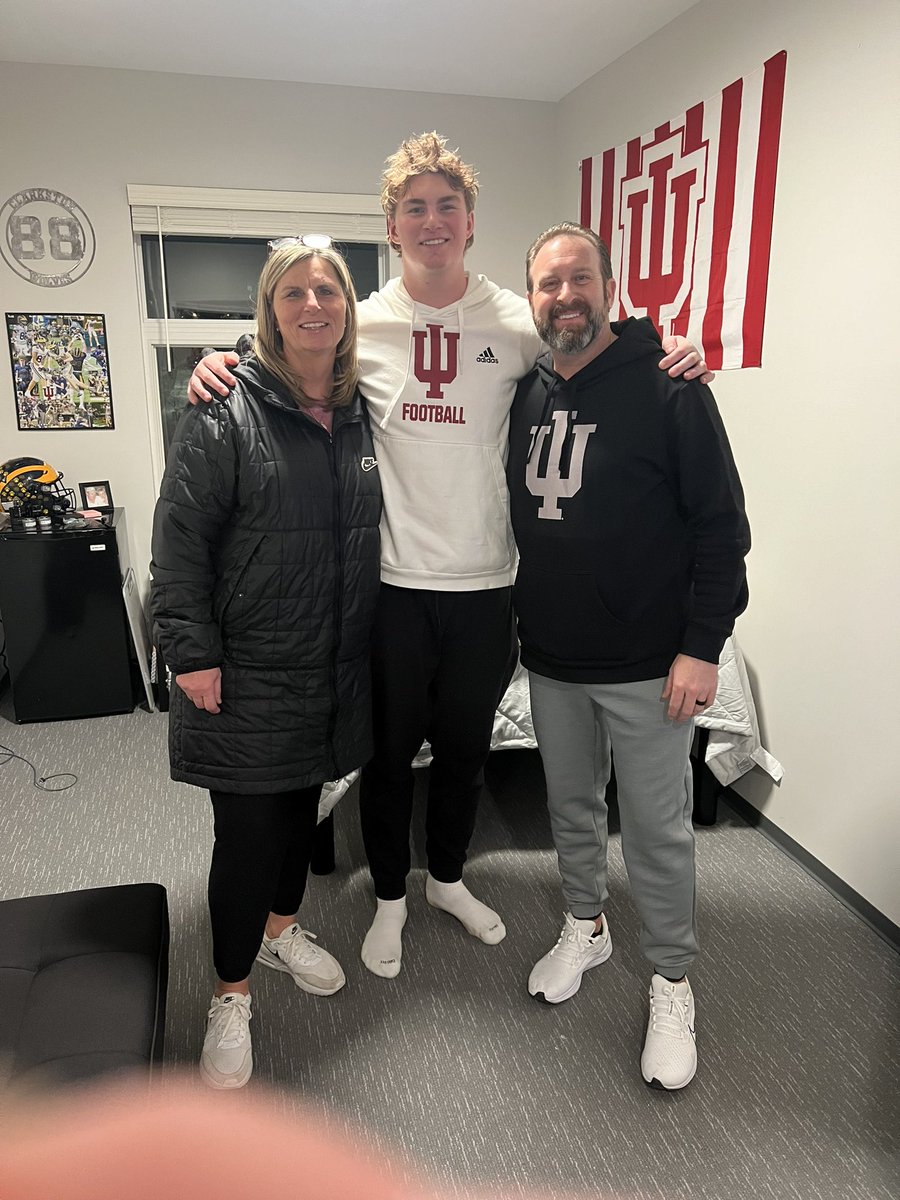 Dropped off @brody_kosin to B-town today. Huge opportunities ahead. Time to work, proud of you, love ya kid! Go Hoosiers!