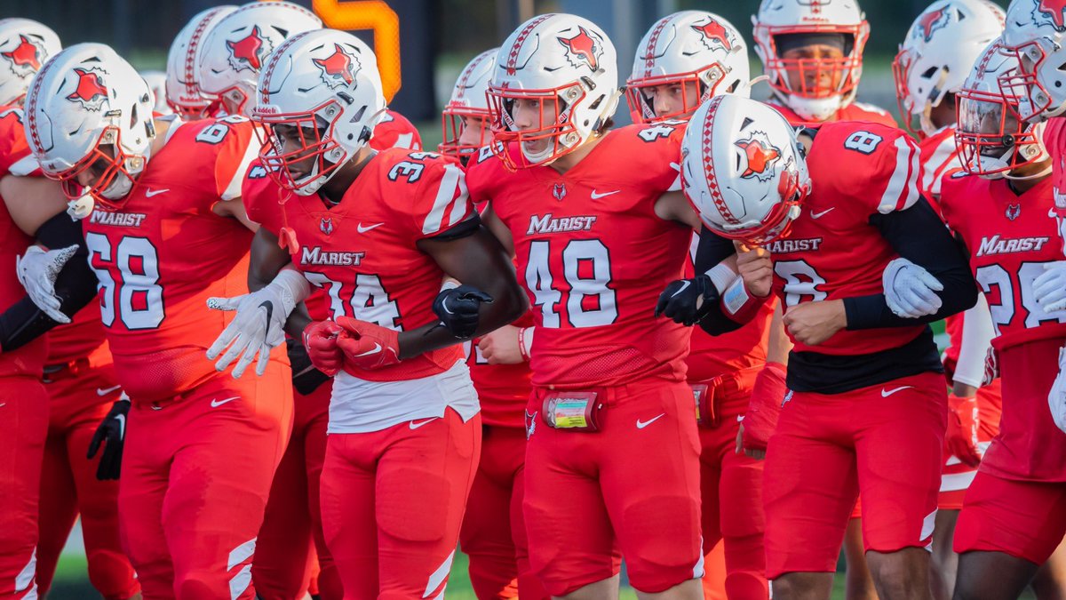 Codyford09's tweet photo. After a great call with @CoachMWillis I’m blessed to receive my first d1 offer at Marist University! @JustinWarner5 @Coach_nbc @GRHS_Football https://t.co/PKOCsqCedT