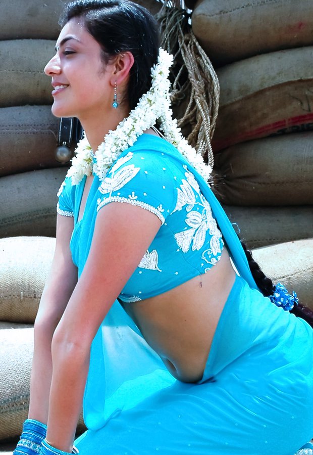 GC98jhYX0AAnSEV?format=jpg&name=900x900