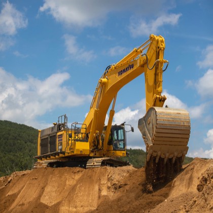 From mass excavation to deep sewer and water installations, the PC900LC-11 is an excavator that can tackle tough jobs. This excavator has exceptional power and digging capabilities that can be used in a variety of applications. Learn more: bit.ly/3Luw9gO