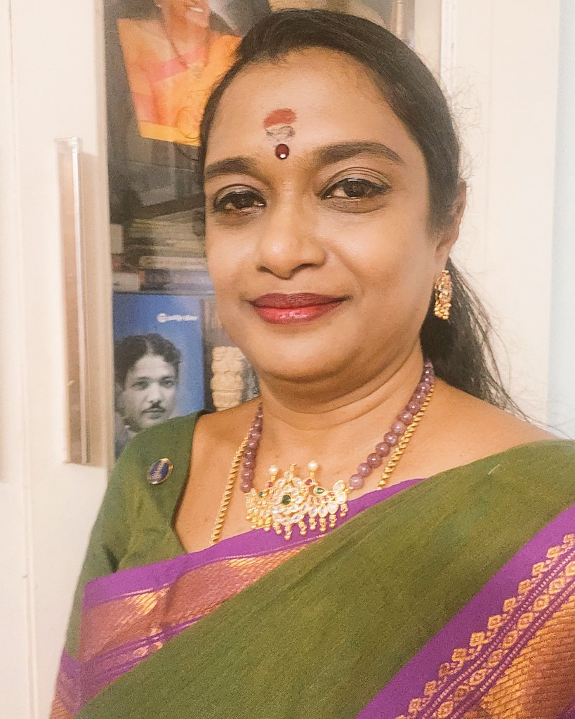 MeenakshiSms's tweet photo. Have a great day 💐💐💐 https://t.co/QqzfAqvC0X