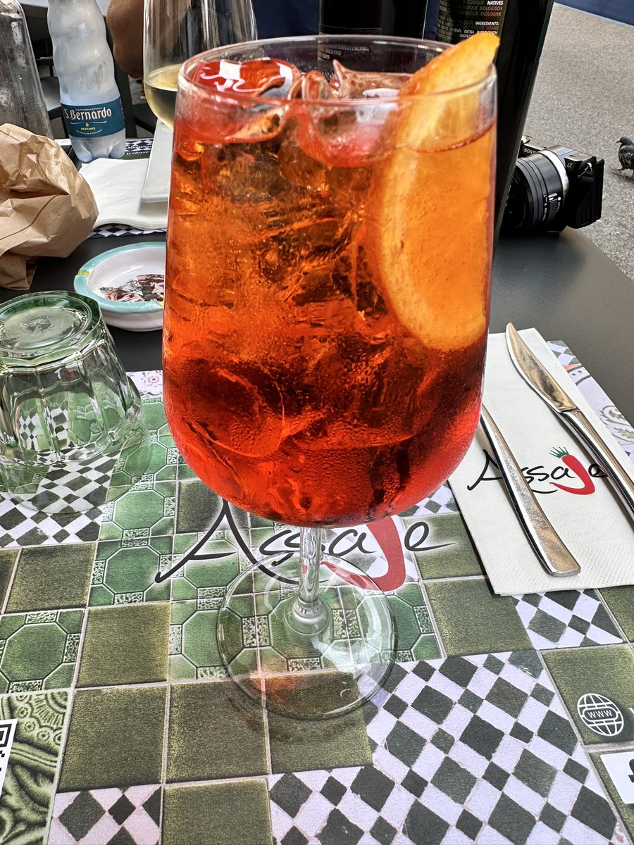 cindy_isk's tweet photo. Aperitivo 🫶🏻
#italy #torino #piemonte https://t.co/Hw6PR6Slty