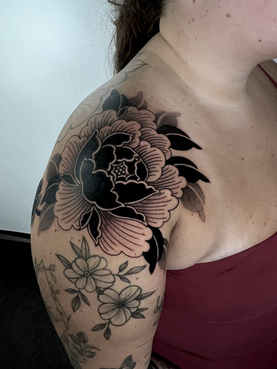 notkolbialexis's tweet photo. First two tatts of the year https://t.co/TJcV66hq4F