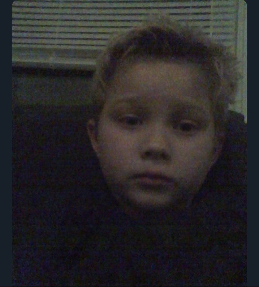 Strafe420's tweet photo. Drunk asf https://t.co/dfgZTQU3Hc