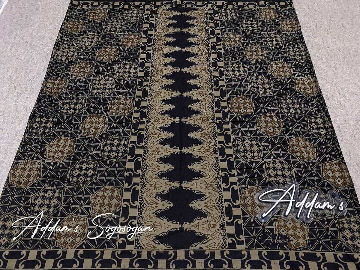 batikasrimuna's tweet photo. ¤ Sarung Batik Sogosogan ¤ 

• Ukuran Dewasa 120 x 225 cm

• Bahan Kain Katun Halus Candi Mekar original

• Kemasan BOX
• Berat -+ 440 gr

Harga 115K 

Order via WA《 082323613023 》 https://t.co/OWCE0D84Rx