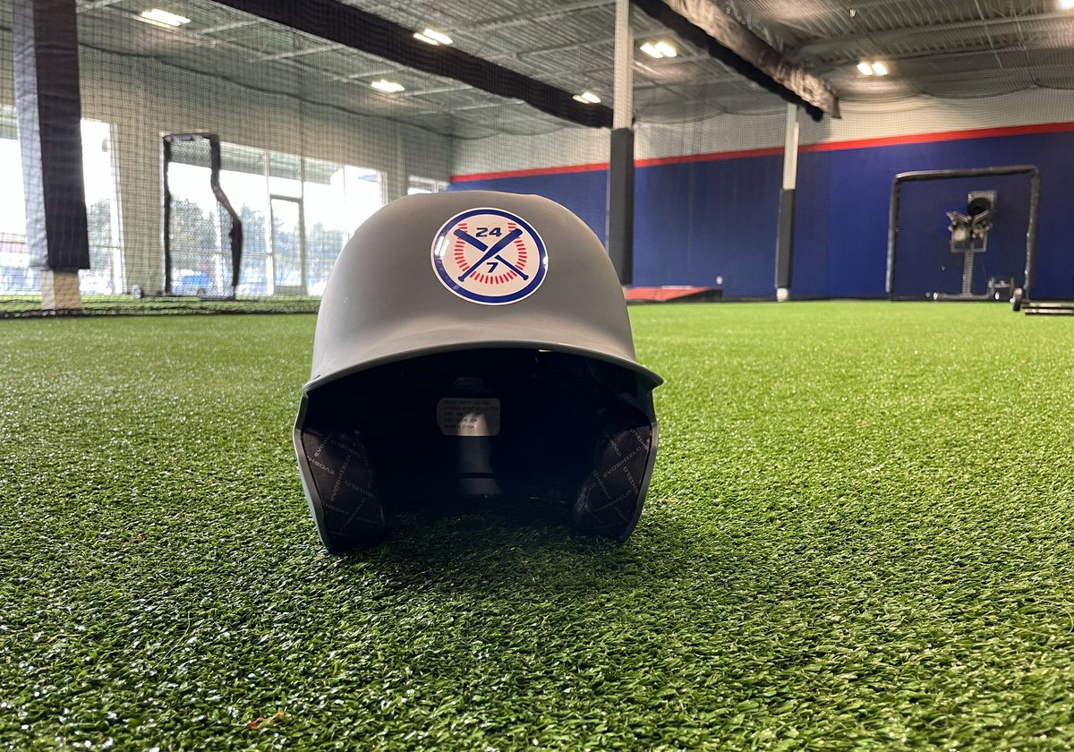 Start the New Year by training at 24 7 LINE DRIVE! ⚾️🥎

247LineDrive.com