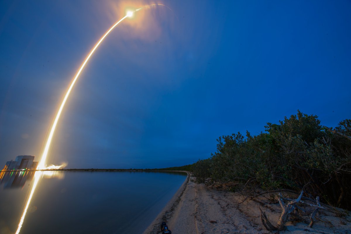 First launch from the #SpaceCoast

@SpaceX launches @OvzonAB #ovzon3

Photo By @JenRBriggs 

.
.
.
.

#Ovzon #SwedishSpace #satellite #spacetechnology #spaceinnovation #satellitecommunications #satcomasaservice #ovzon3launch