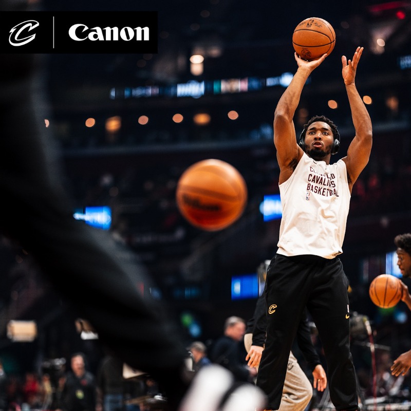 cavs's tweet photo. Rehearsing before the show.

THROUGH THE LENS 📸: https://t.co/dL3k1WX0Sa

Shot on @canonusa | #LetEmKnow