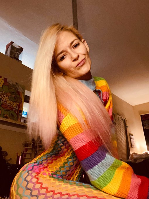 Go join this sexy itty bitty pocket sized stoner!👇 https://t.co/Kq8E8JTyeN https://t.co/NITiLQq26q<a href="/tag/nipslip"class="tags"><span>#nipslip</span></a><a href="/tag/blooper"class="tags"><span>#blooper</span></a><a href="/tag/tiktok"class="tags"><span>#tiktok</span></a>