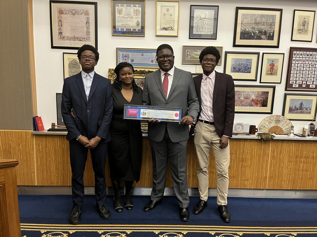 BandiMbubi's tweet photo. Honoured to have received the Freedom of the City Award! https://t.co/Bnx72uO0A1