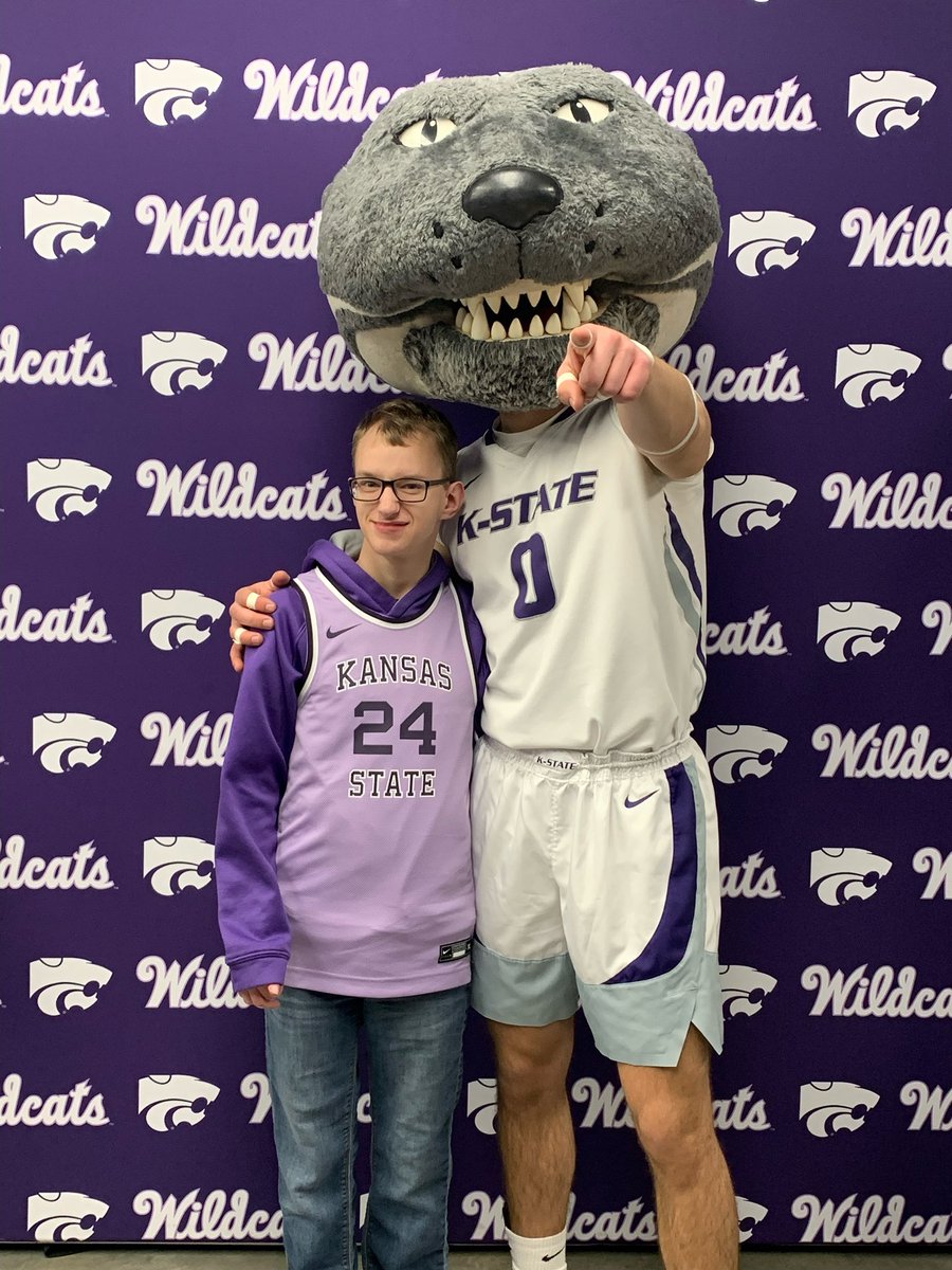 _schmitty2282's tweet photo. GO CATS!!! #KSTATEWBB #KSTATE https://t.co/zGj7AkpOFF