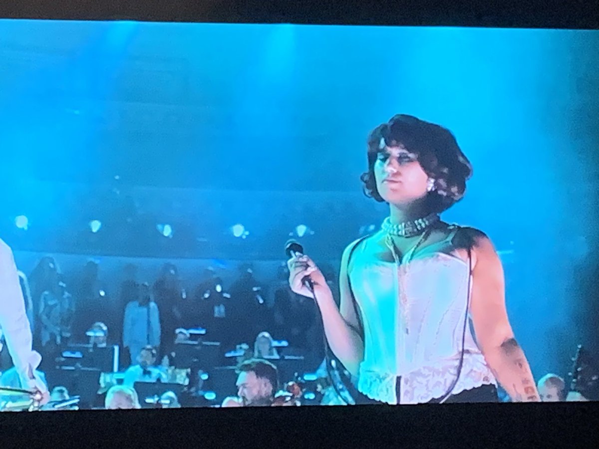 Artiste <a href="/raye/">RAYE</a> on @bbc right now… what a performer 👏🏼👏🏼👏🏼 the versatility  of her vocal is incredible 👏🏼👏🏼👏🏼 I’m loving her vulnerabilities on stage in full sight of a sold out <a href="/RoyalAlbertHall/">Royal Albert Hall</a> Hall 👏🏼👏🏼👏🏼 #raye #bbc #royalalberthall