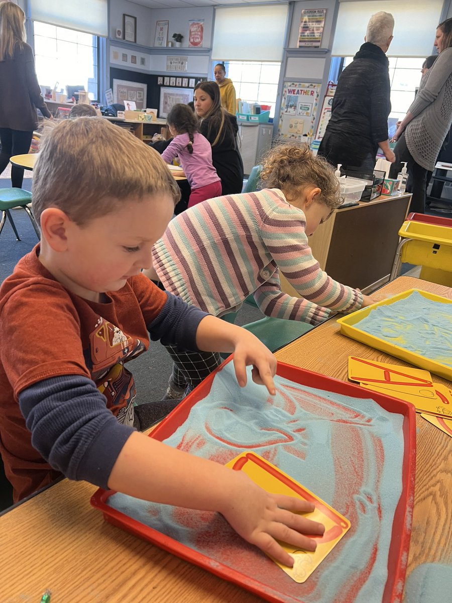 Mrs. Reardon tweet media