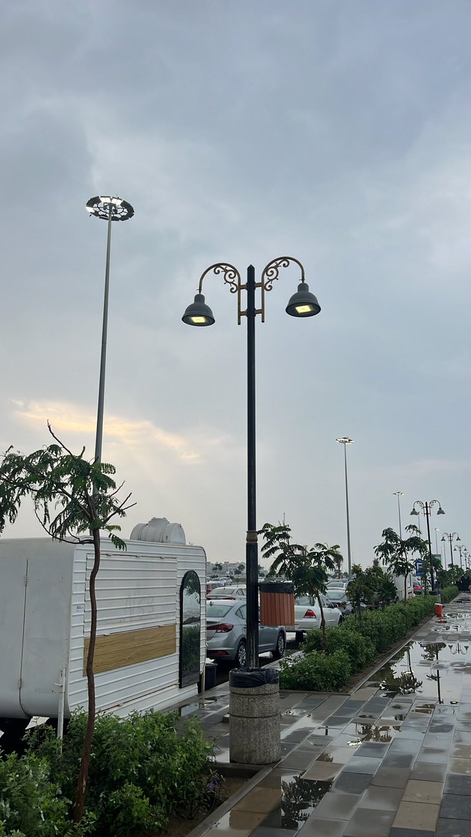 Rxi_xn's tweet photo. عشوائيات من امطار امس🌧️💙
#جازان https://t.co/wxmTl7lYHk