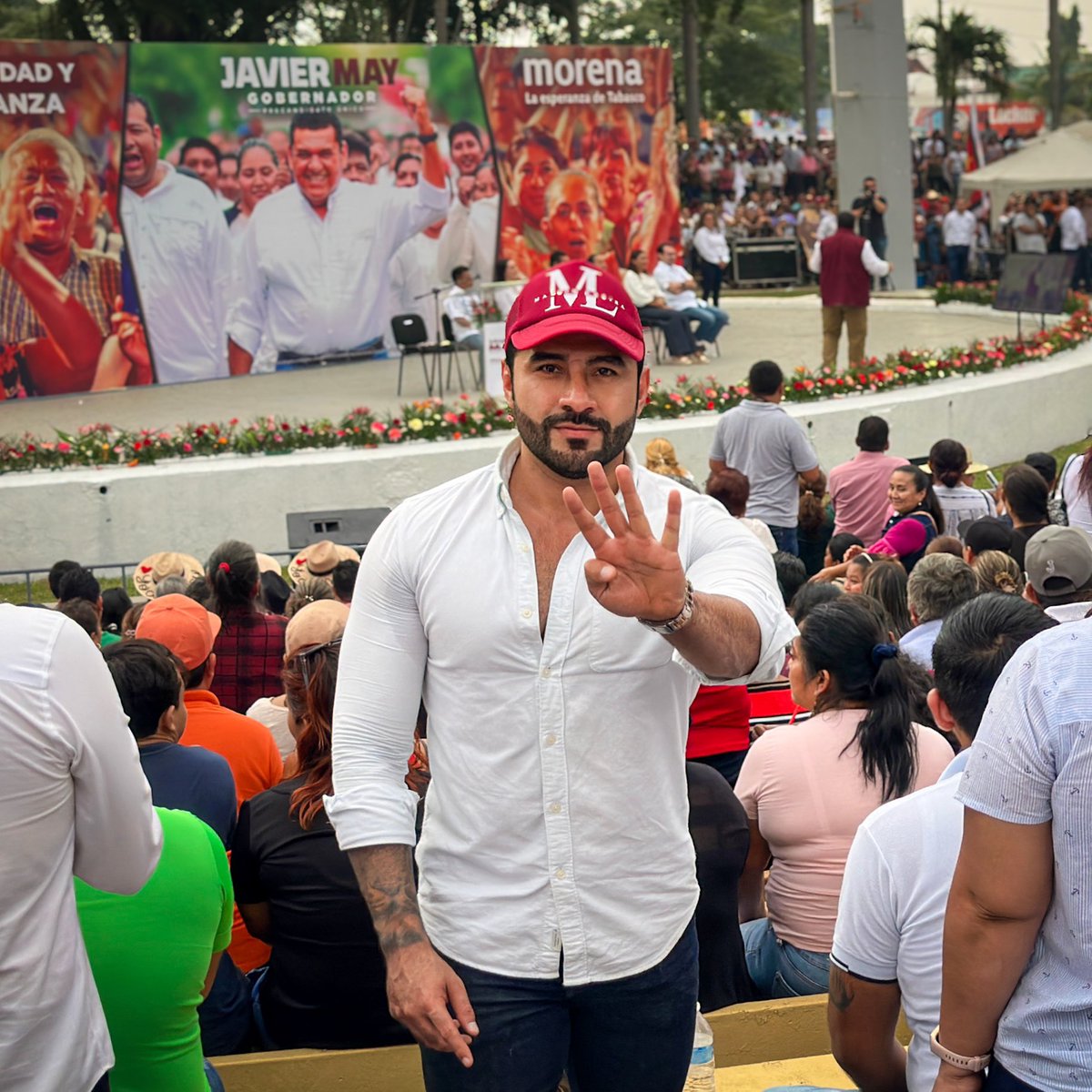 MartinLastra91's tweet photo. ¡Presente en el cierre de campaña de nuestro próximo gobernador de Tabasco @TabascoJavier !
#MayGobernador #Tabasco #DistritoXX #Teapa #Tacotalpa #JuventudEsMorena #RelevoGeneracional https://t.co/9r9MCixcqb