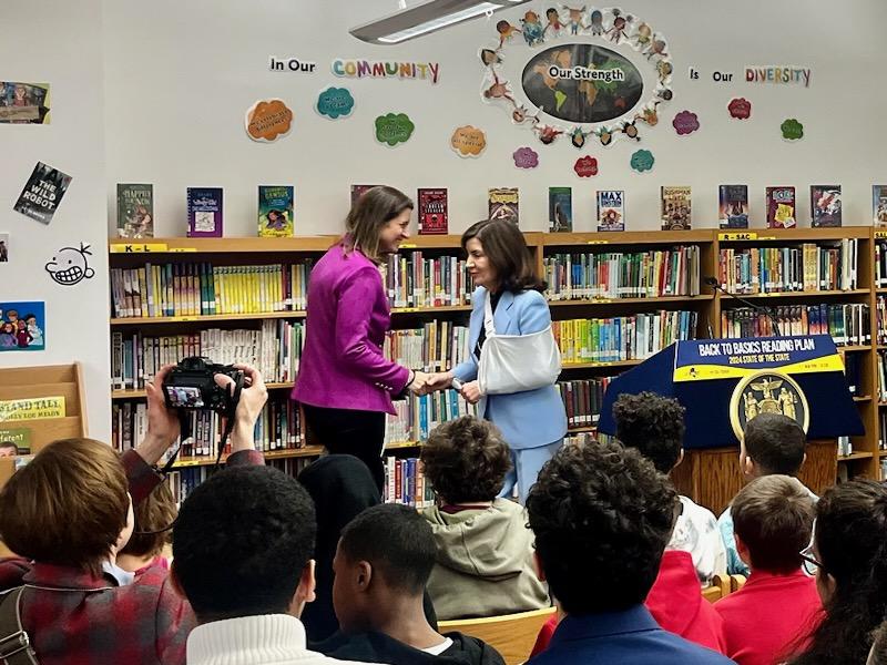 There’s no better place to talk about literacy than in a school library. 📚🍎 I was honored to join <a href="/vlietschools/">WCSD</a> TA co-presidents Scott Emerson and Jeanne Lance, students, and <a href="/GovKathyHochul/">Governor Kathy Hochul</a> to announce the latest professional learning opportunities for educators in NY. <a href="/nysut/">NYSUT</a>