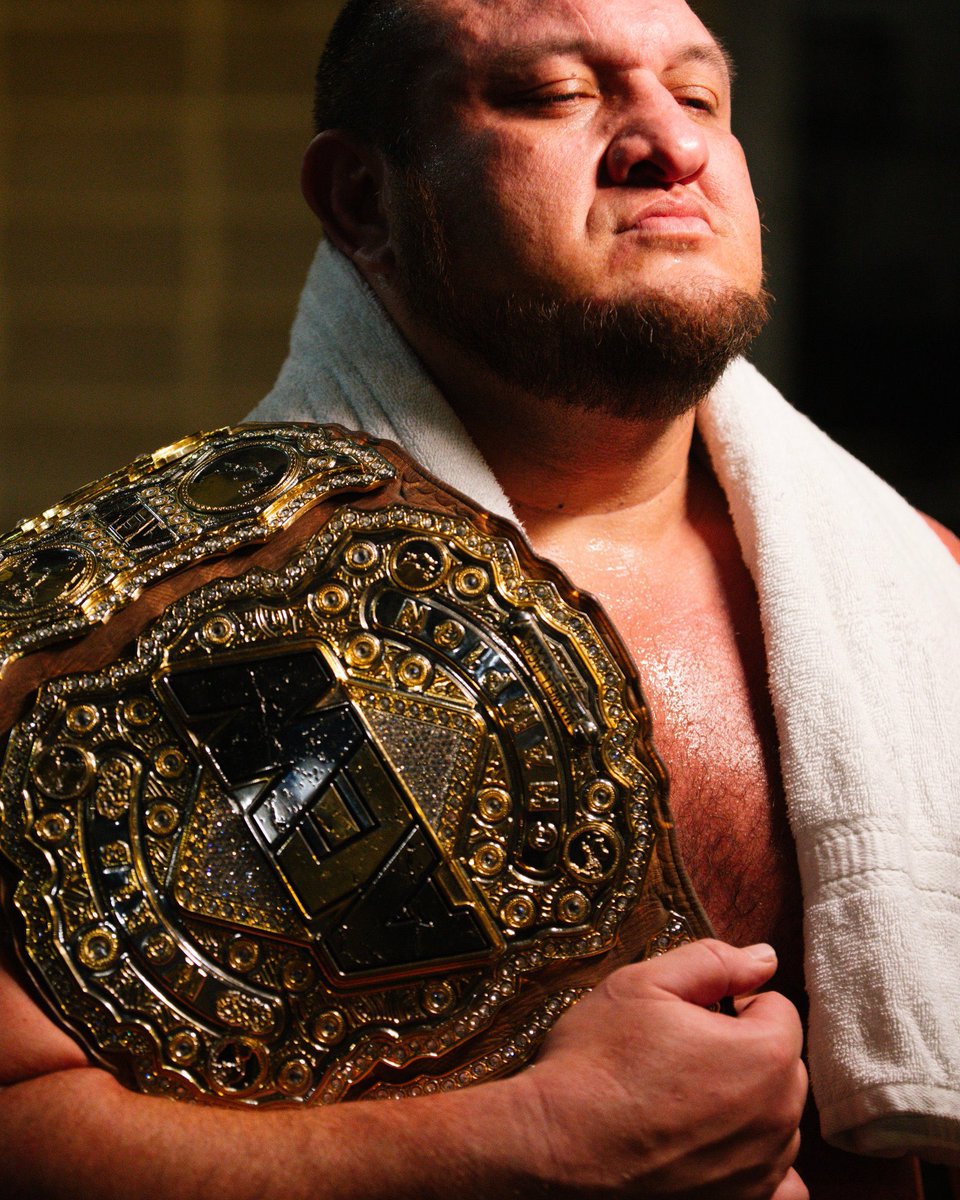 MZimmel's tweet photo. Inside the #NBAEW 🧵 01/03/24
Samoa Joe: “This is your new undisputed AEW World Heavyweight Champion. More violent than Bruiser Brody and more cold than a Kobe fadeaway. THE Samoan Submission Machine: Samoa Joe. This is Inside the NBAEW.”
#AEWDynamite (1/13) https://t.co/473ZihSOlH
