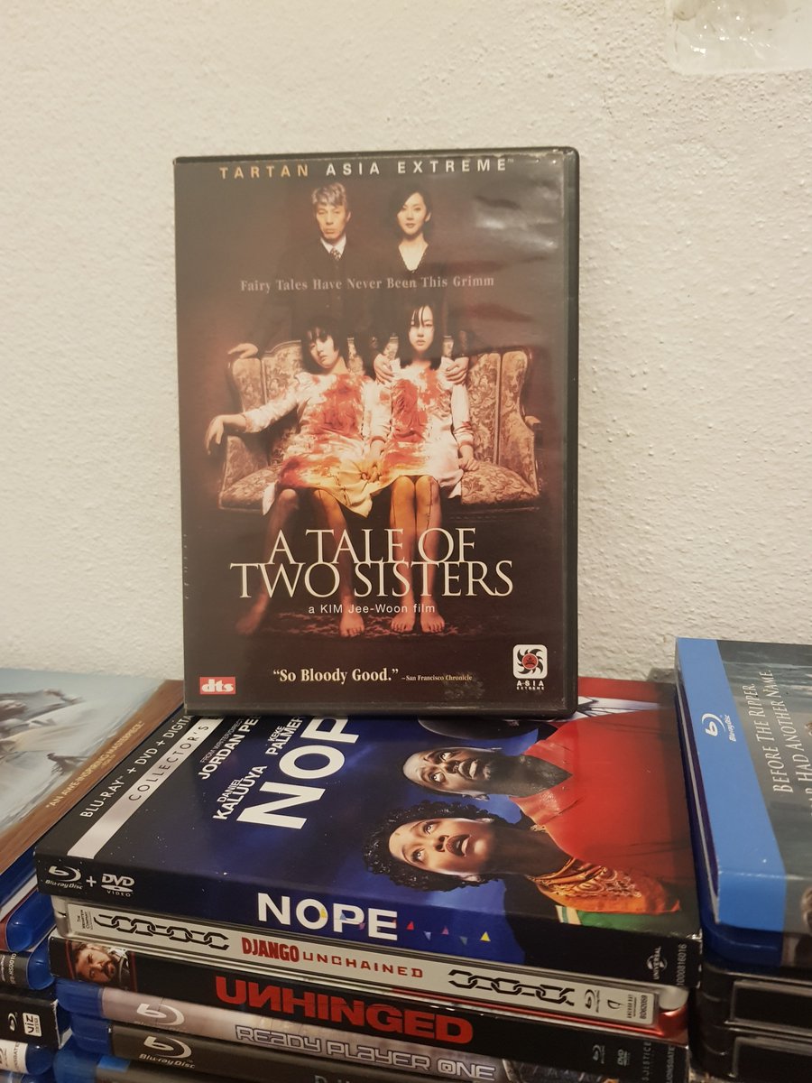 Smough_89's tweet photo. Watching A Tale Of Two Sisters #HorrorMovies #Horrorco https://t.co/epXLiaqvUg