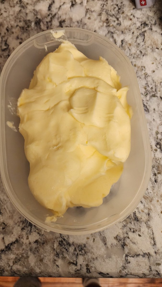 IndianaKaytee's tweet image. I made salty butter again. With the price of butter vs when whipping cream is on sale, this is so worth it. Whip until milk separates from fat. Remove all (butter)milk for pancakes later, squeeze and rinse the butter, add salt to conserve freshness! Voilà!

#homemadebutter