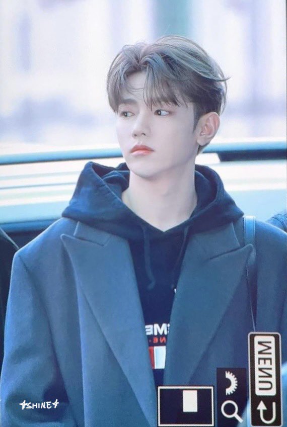 shine_onhao's tweet photo. 20240104 𝙄𝘾𝙉 𝙥𝙧𝙚𝙫𝙞𝙚𝙬 🛬

#장하오 #章昊 #ジャンハオ #ZHANGHAO #zerobaseone #ZEROBASEONE #제로베이스원 https://t.co/9Ju0BOOlGX