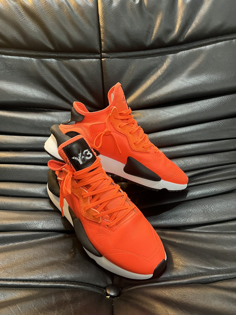 genesis_redido's tweet photo. FOR SALE‼️
Y3 Kaiwa w/o box (Y3 Paper Bag)
USED ONCE - Size US10.5
(Sobrang good condition)

PM ME SA MGA INTRESADO
LEGIT BUYER ONLY PLEASE! 🫶🏻

Orig price: 25k 
Selling price 15k https://t.co/rPwT2B0Vlm