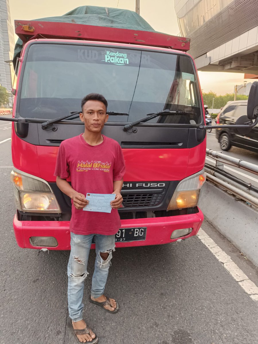 TMC Polda Metro Jaya tweet media