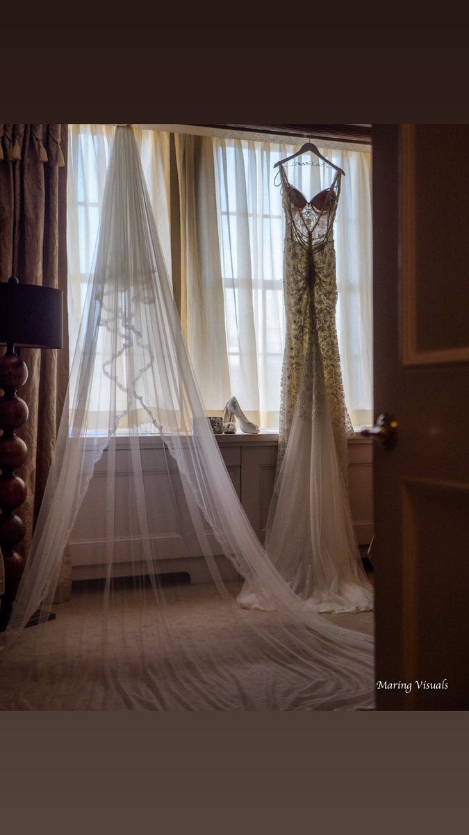 JenniferMaring's tweet photo. poetry in every detail, capturing the elegance of life and love through my lens. From the dress gracefully hanging to the bride’s enchanting gaze, each frame whispers a tale of timeless beauty. 💖📸 #EleganceCaptured #luxury  #maringvisuals #nyc #nycwedding  @ThePierrehote https://t.co/p4VocKScRh