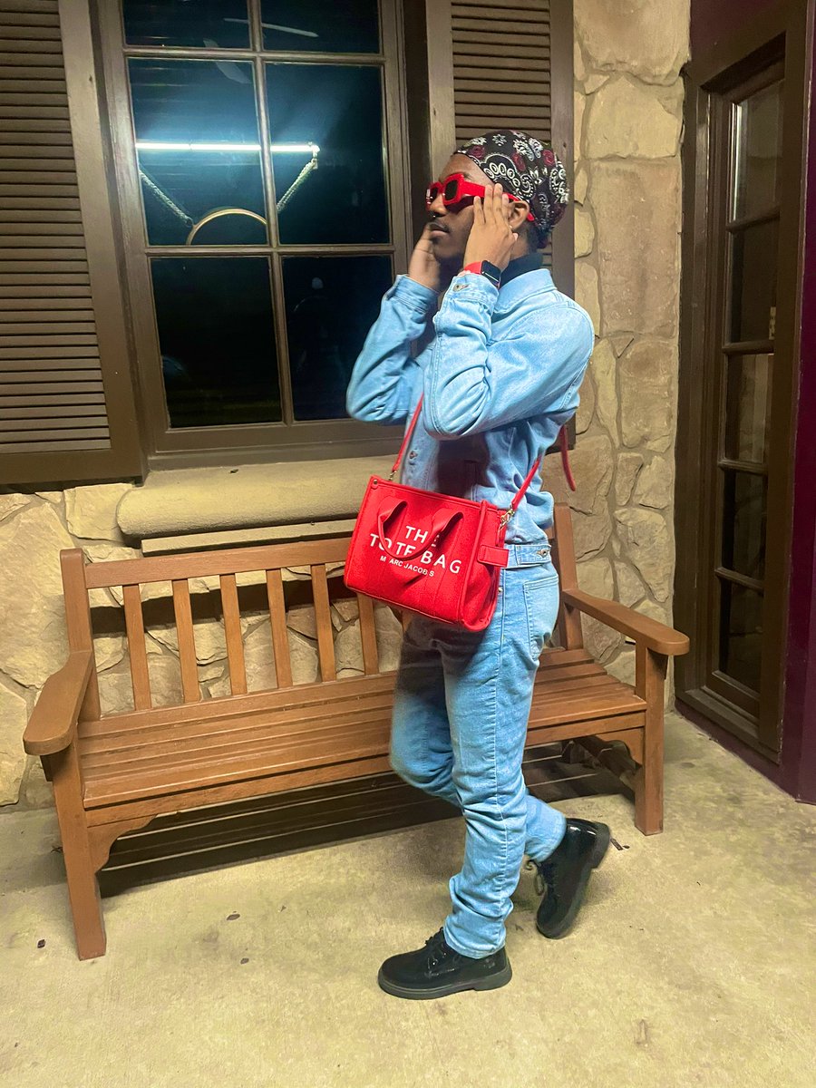 darneezy_'s tweet photo. 👖 https://t.co/JpCPKSlSyl