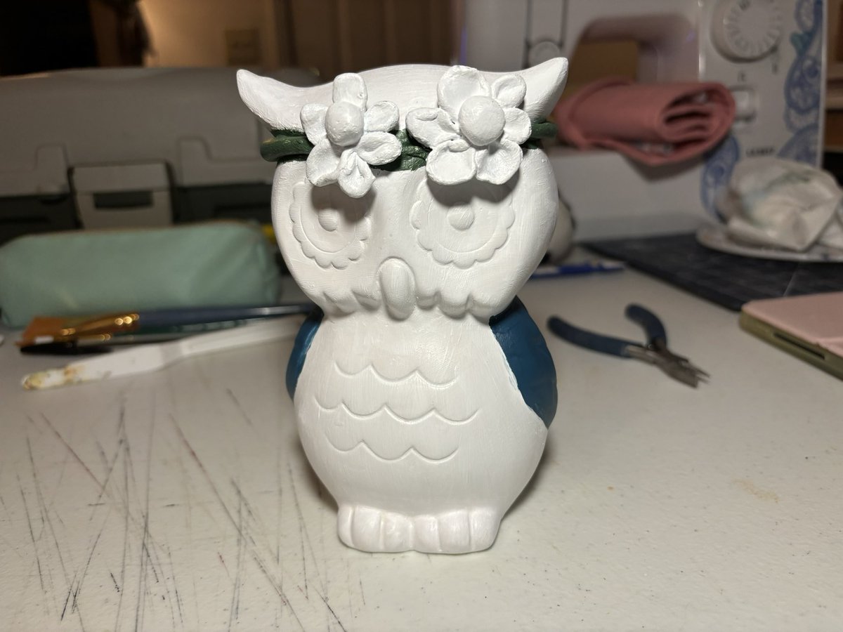 LeighJunCreates's tweet photo. Stopping here for the night. Saved my paint, hopefully I return to it before it dries out. https://t.co/rysJk8YQoh