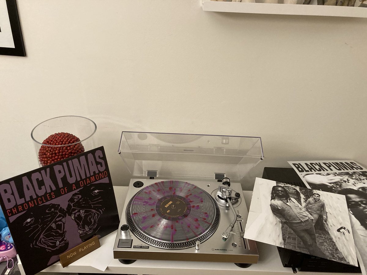 So f*ckin’ cool. Love the clear splatter look. Definitely a genre-defying group! What a find! 😱 #BlackPumas #ChroniclesOfADiamond #music #vinylrecords #vinylcollection #NowPlaying