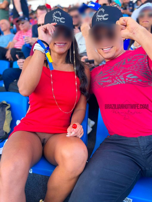 F&oacute;rmula 1 com solteiro e cerveja a vontade j&aacute; viu n&eacute;?   Cheguei de m&atilde;os dadas com @Escorpiano_dom chamando