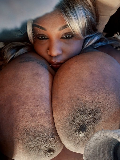 Can't decide? https://t.co/8jjNhHt6OY<a href="/tag/stripchat"class="tags"><span>#stripchat</span></a><a href="/tag/stripchatlive"class="tags"><span>#stripchatlive</span></a>