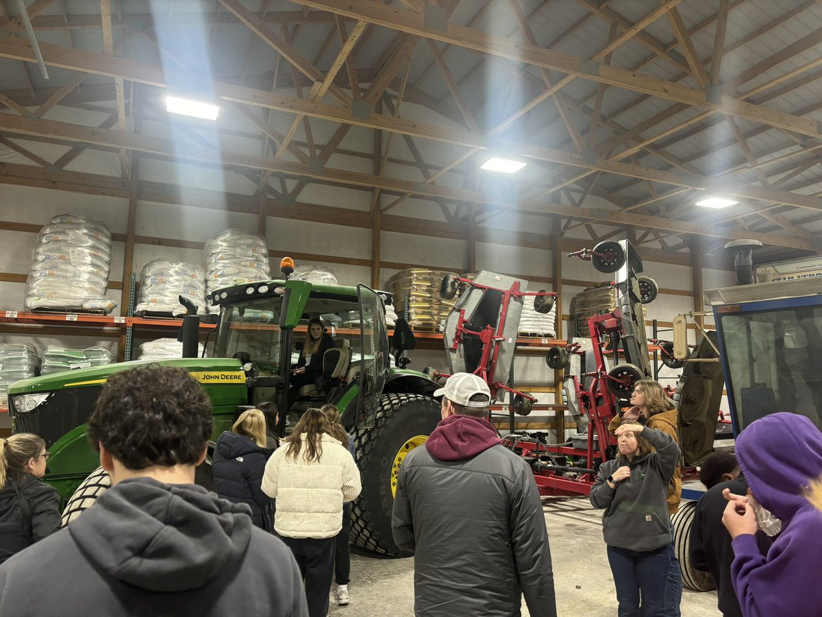 LynnerTrista's tweet photo. Farm to Table enjoyed visiting Blue Grass Enterprises today! https://t.co/2WcoRBjyAR