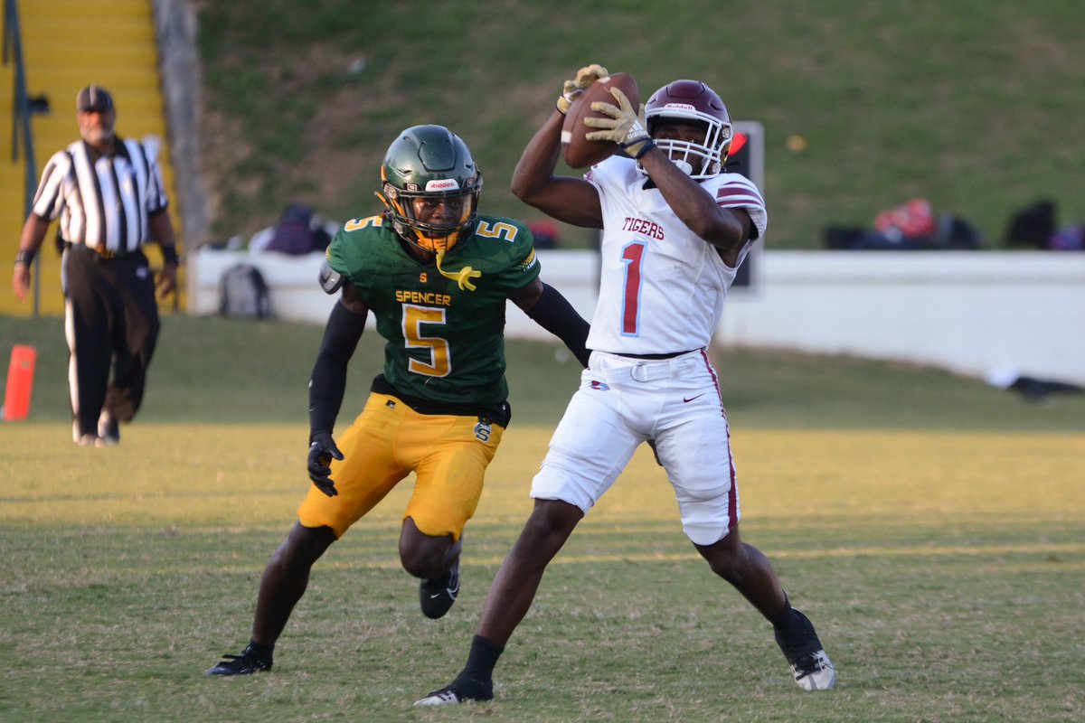 Ben Watson (@ben5watson) on Twitter photo Looking for a chance Coach! Check out my junior end of season highlights, won’t be disappointed. hudl.com/v/2Mstdq <a href="/RecruitGeorgia/">Recruit Georgia</a> <a href="/Coachkeg71/">Joe Kegler</a> <a href="/HBCUrecruit/">HBCUrecruit</a> <a href="/BigFaceSportss/">BigFaceSports, (Recruiting & Scouting)</a> Looking for a chance Coach! Check out my junior end of season highlights, won’t be disappointed. hudl.com/v/2Mstdq <a href="/RecruitGeorgia/">Recruit Georgia</a> <a href="/Coachkeg71/">Joe Kegler</a> <a href="/HBCUrecruit/">HBCUrecruit</a> <a href="/BigFaceSportss/">BigFaceSports, (Recruiting & Scouting)</a>
