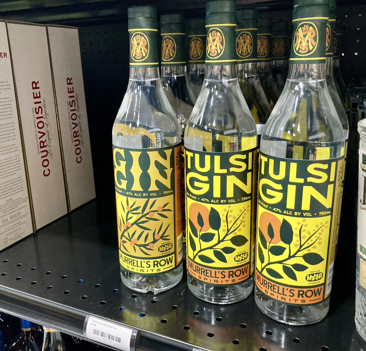 austinlouisray's tweet photo. the new liquor store in kirkwood is still filling its shelves but all signs point to it being a rad shop very soon https://t.co/QxDyNFuueR